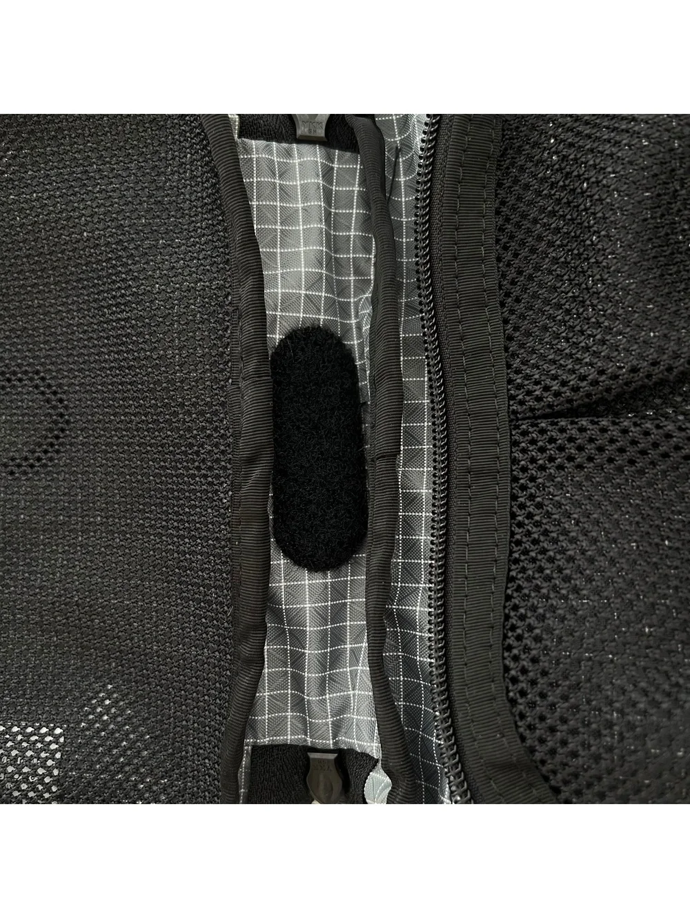 Tom Bihn Standard Spiff Kit Gray Grid Hanging Travel Toiletry Bag USA